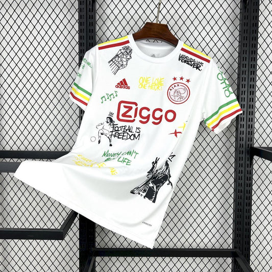 Ajax Edición Bob Marley
