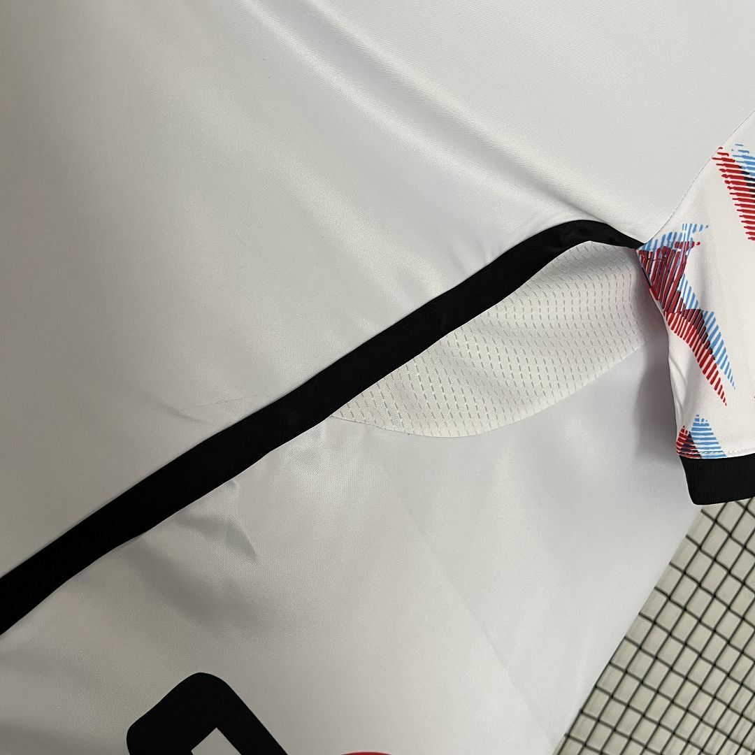 Japón Edición Supra